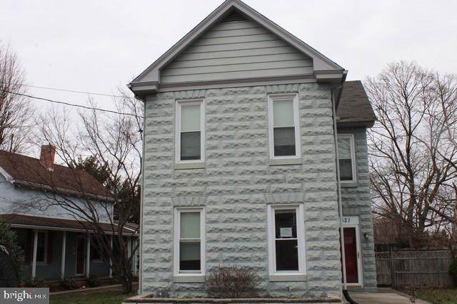 621 Washington Street - Photo 1