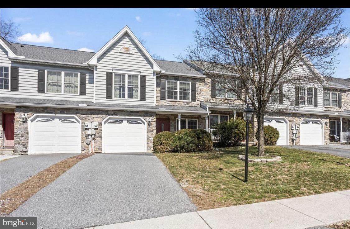10 Lenox Court - Photo 1