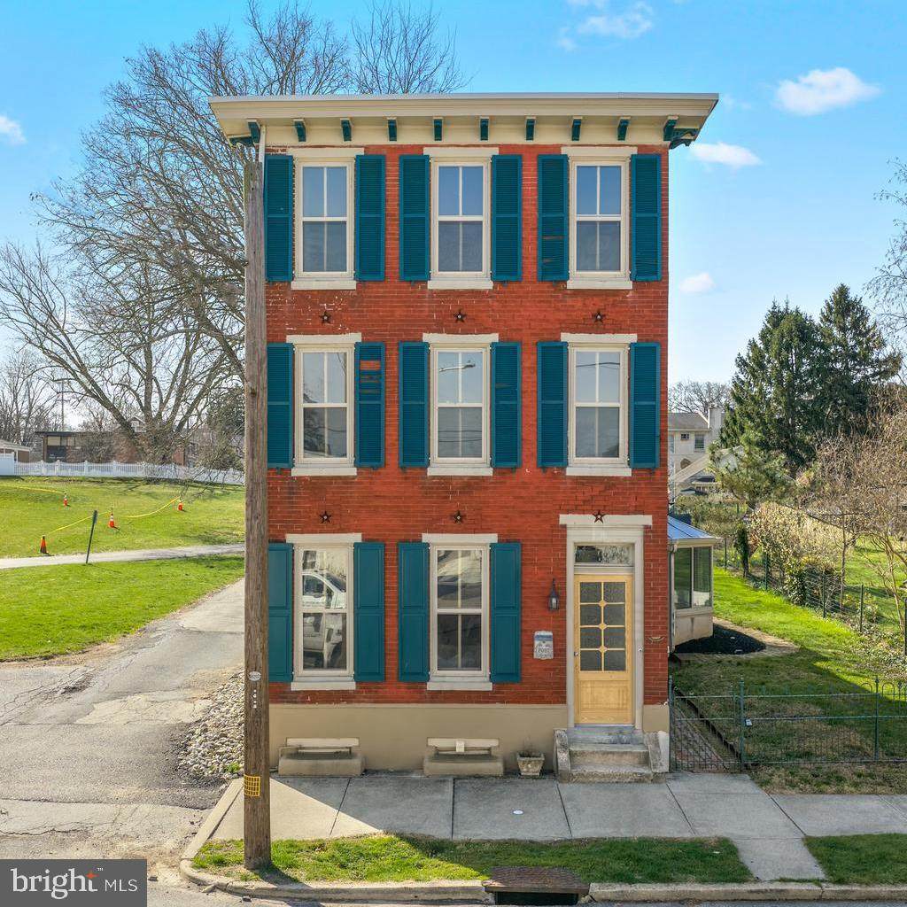 114 Washington Avenue - Photo 1