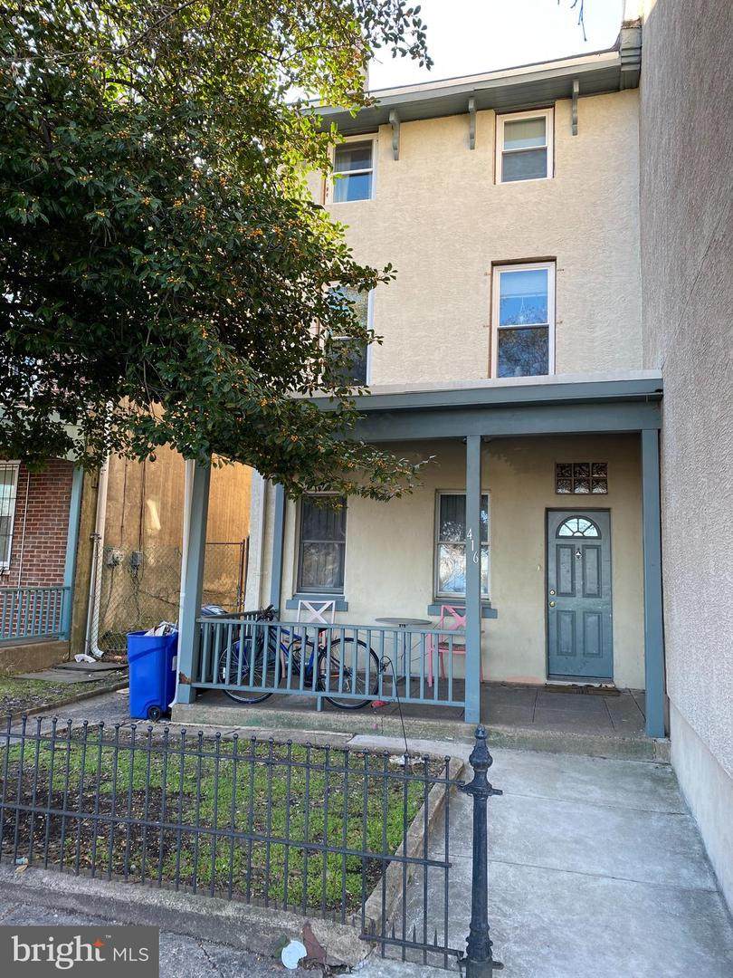 416 31ST Street - Photo 1