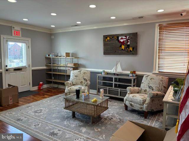 https://bt-photos.global.ssl.fastly.net/brightmls/orig_boomver_1_804709391984-2.jpg