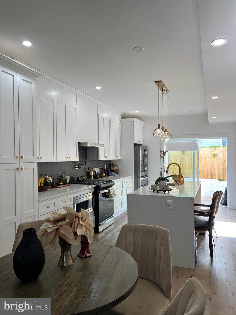 1641 Newkirk Street - Photo 1