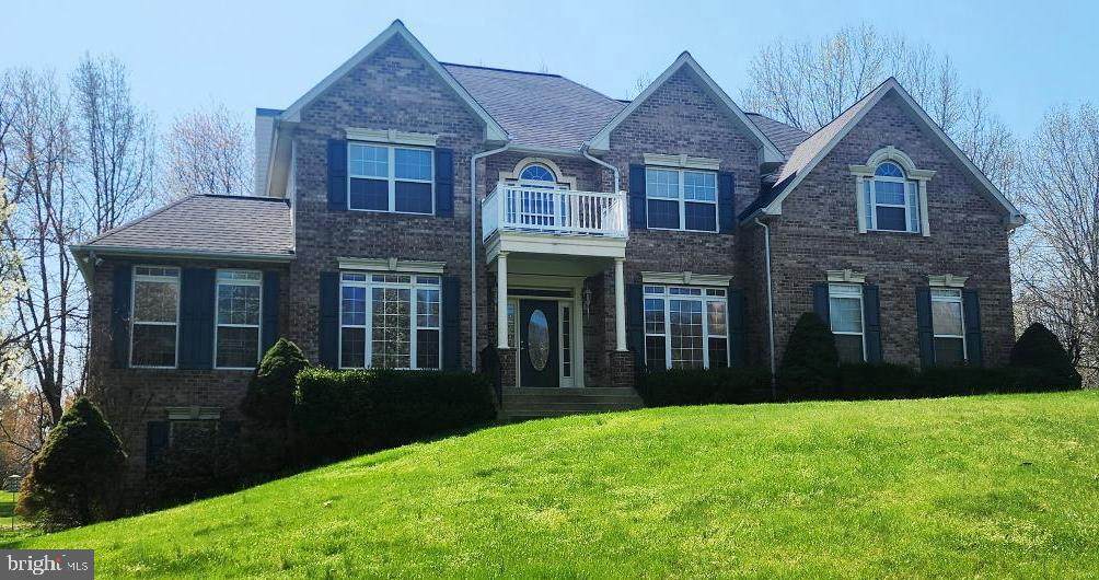 90 Oxford Way - Photo 1