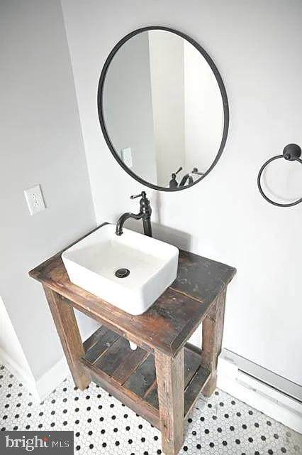 https://bt-photos.global.ssl.fastly.net/brightmls/orig_boomver_1_804714731054-2.jpg