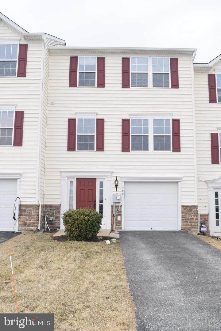 326 Larose Drive - Photo 1
