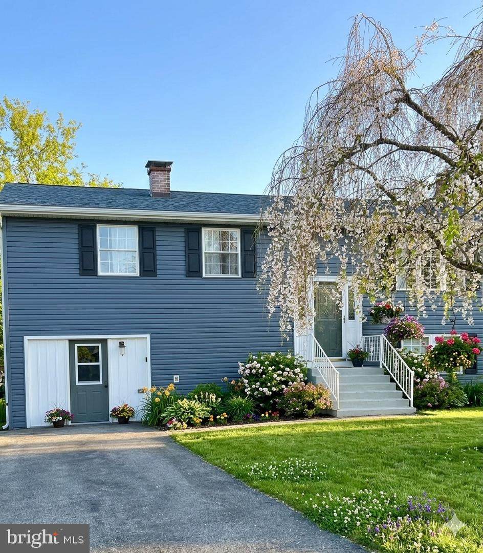 10 Sherman Street - Photo 1