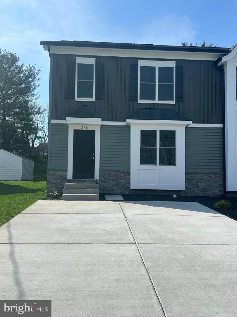 350 11TH Street - Photo 1