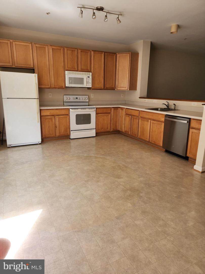 507 Sylvan Court - Photo 1