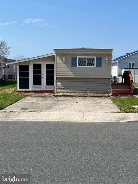 153 Oyster Lane - Photo 1
