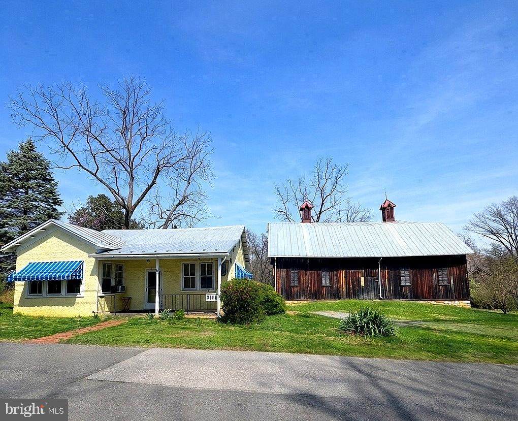 311 Grand Avenue - Photo 1