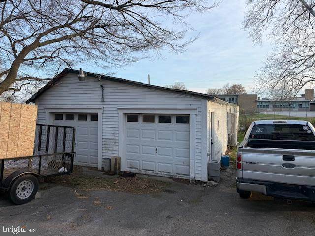 226 Winona Avenue - Photo 1