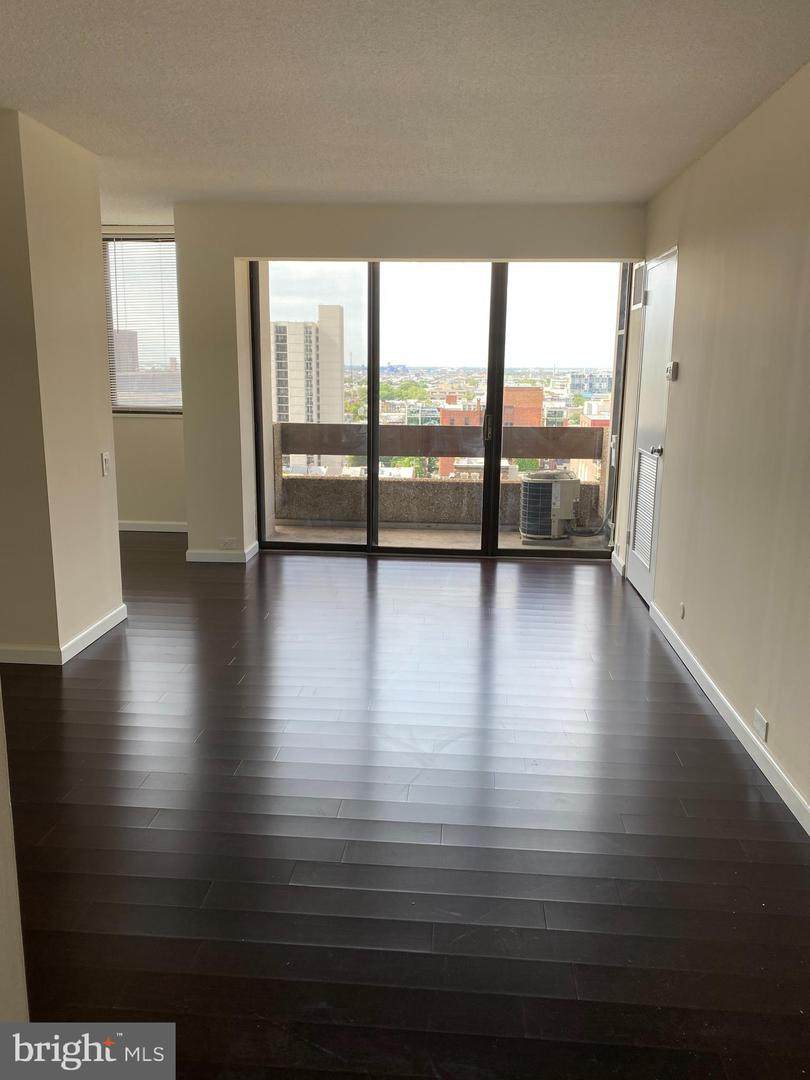 1326-42 Spruce Street - Photo 1