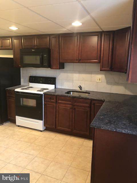 4 Beryl Road - Photo 1