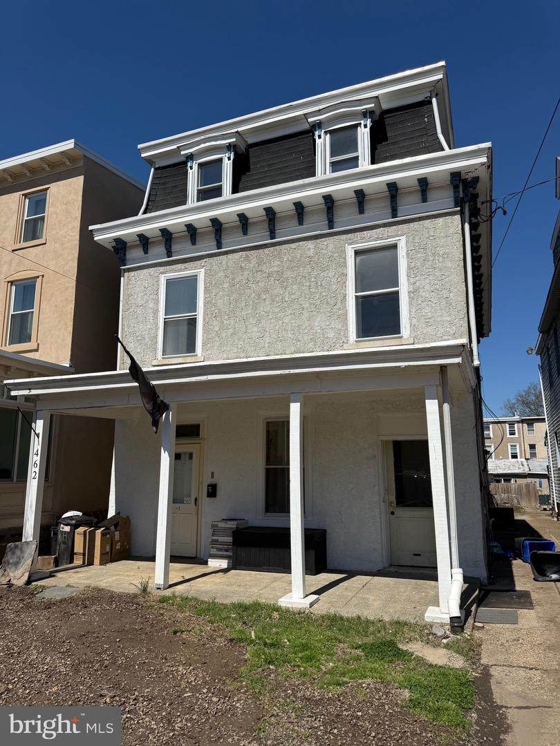 462 Lyceum Avenue - Photo 1