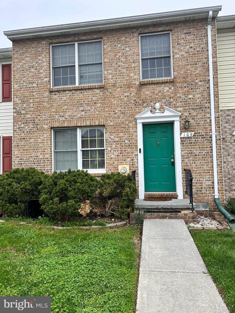 109 Equestrian Drive - Photo 1