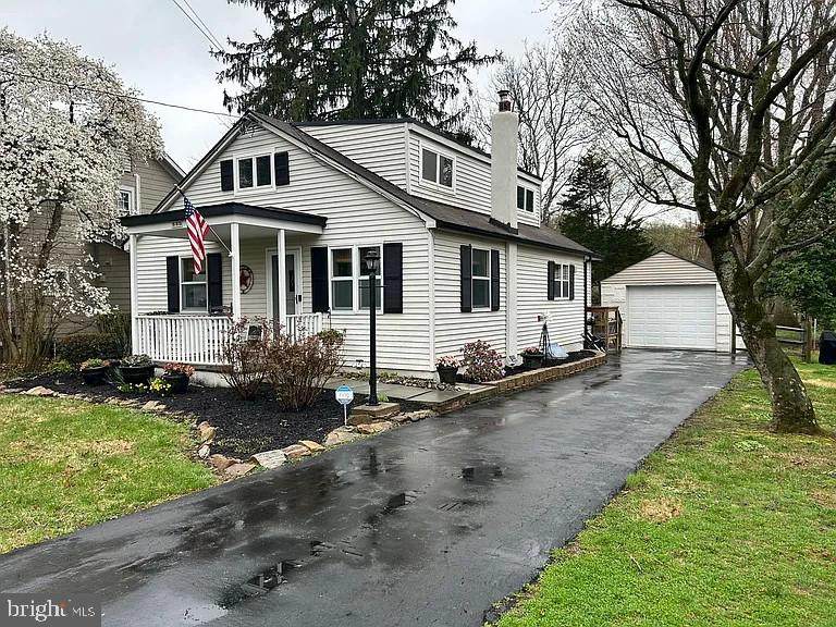 995 Swayze Avenue - Photo 1