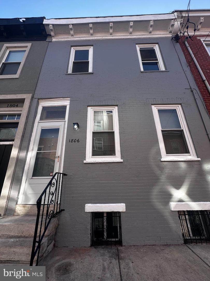 1806 Latona Street - Photo 1