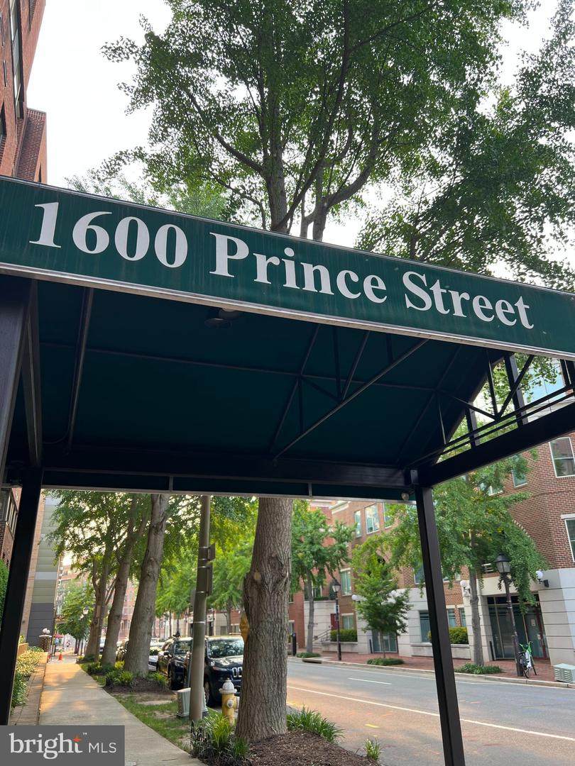 1600 Prince Street - Photo 1