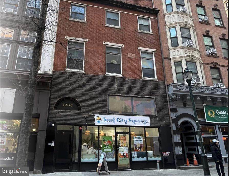 1206 Walnut Street - Photo 1
