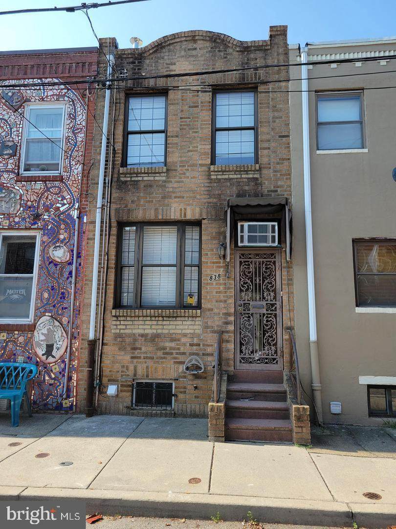 838 Sears Street - Photo 1