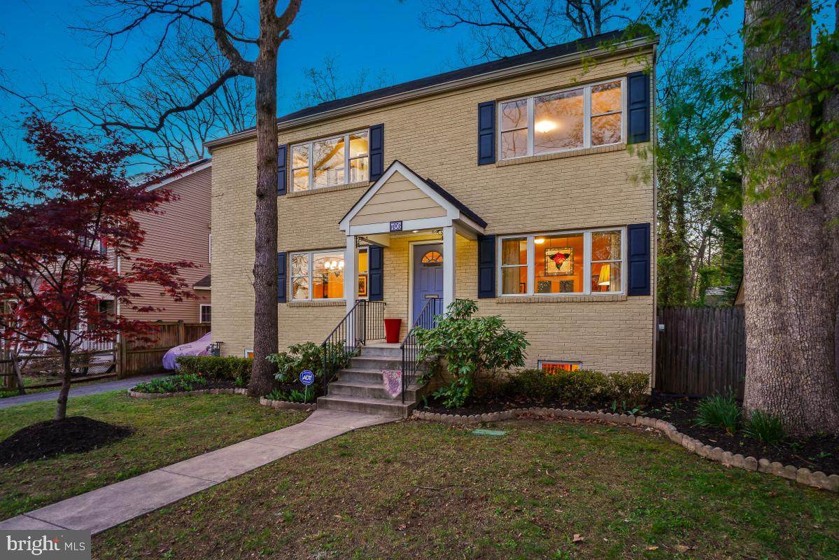 706 Houston Avenue - Photo 1