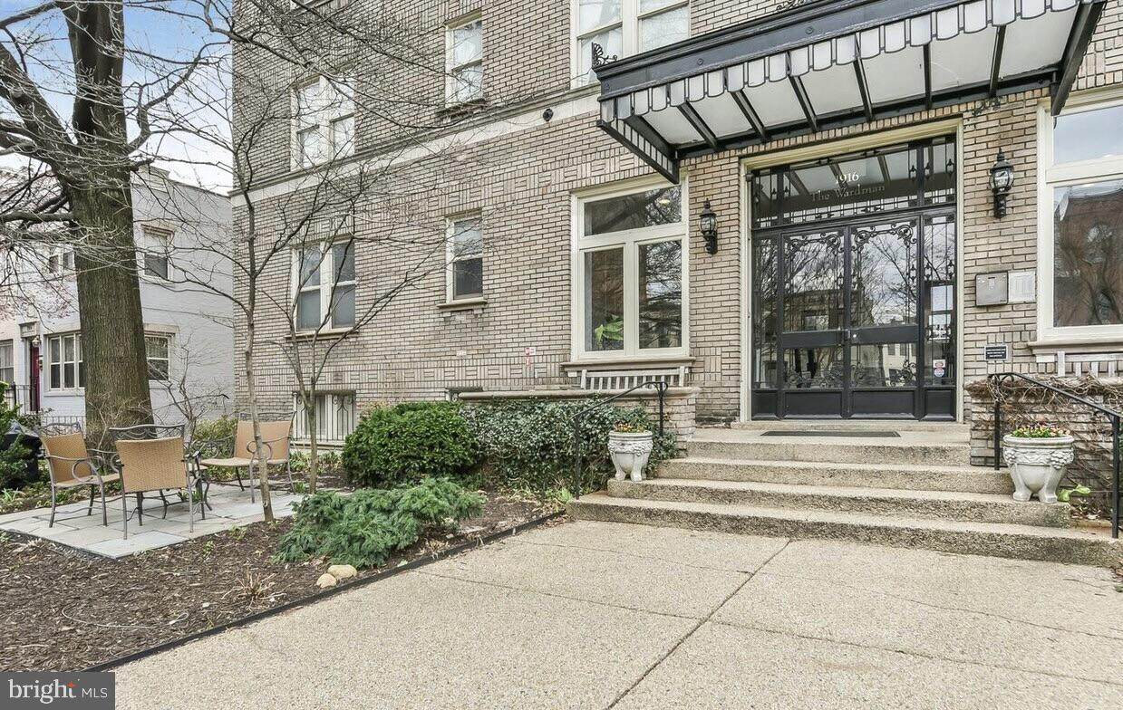 1916 17TH Street - Photo 1