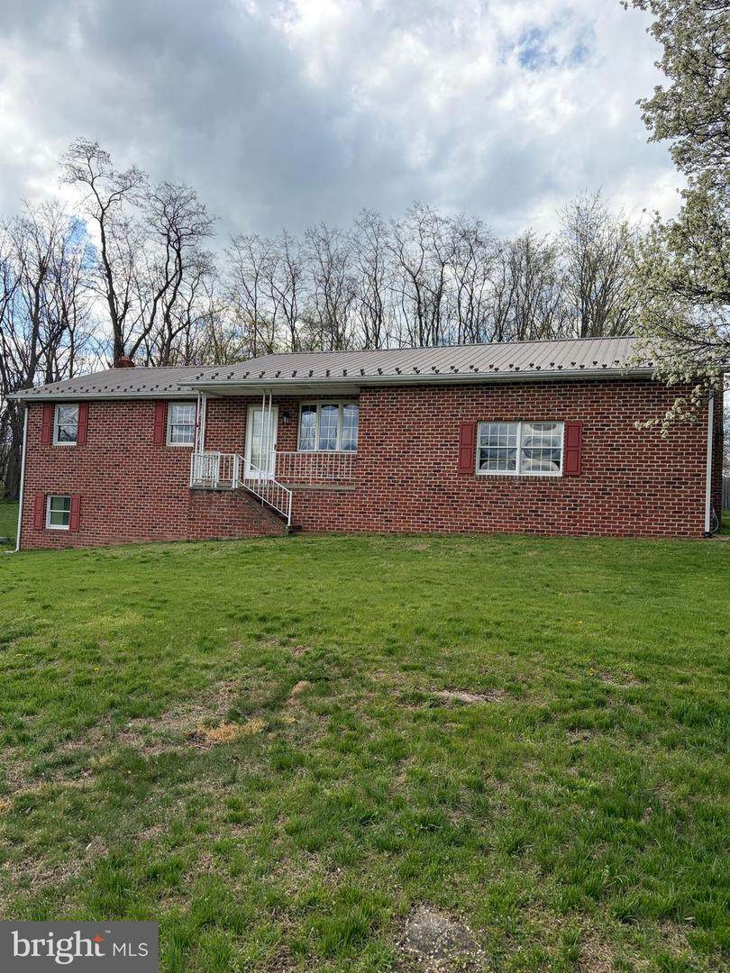 9 Locust Lane - Photo 1
