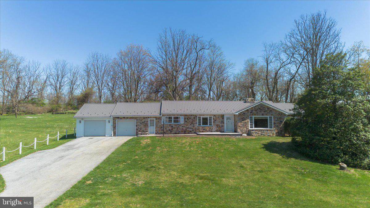 20007 Landis Road - Photo 1