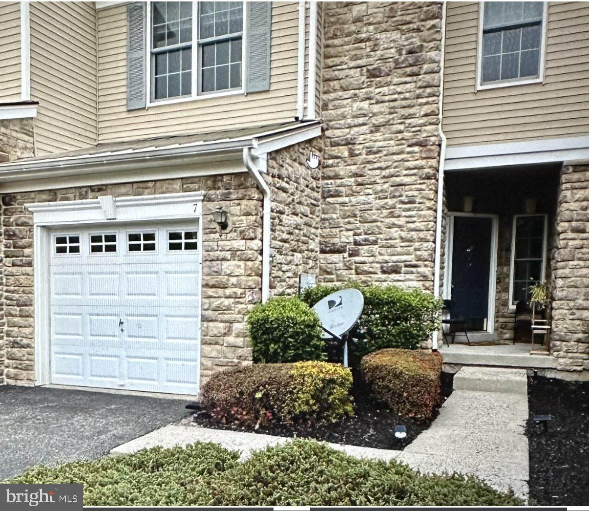 7 Wedgewood Court - Photo 1