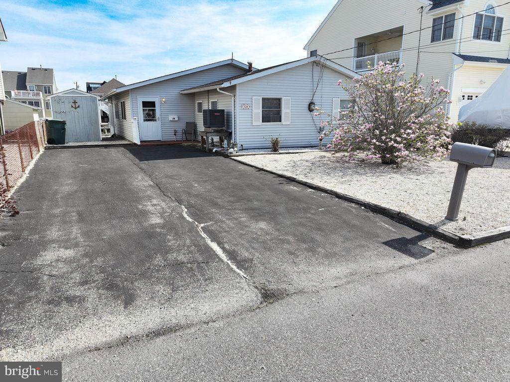 28 Hudson Drive - Photo 1