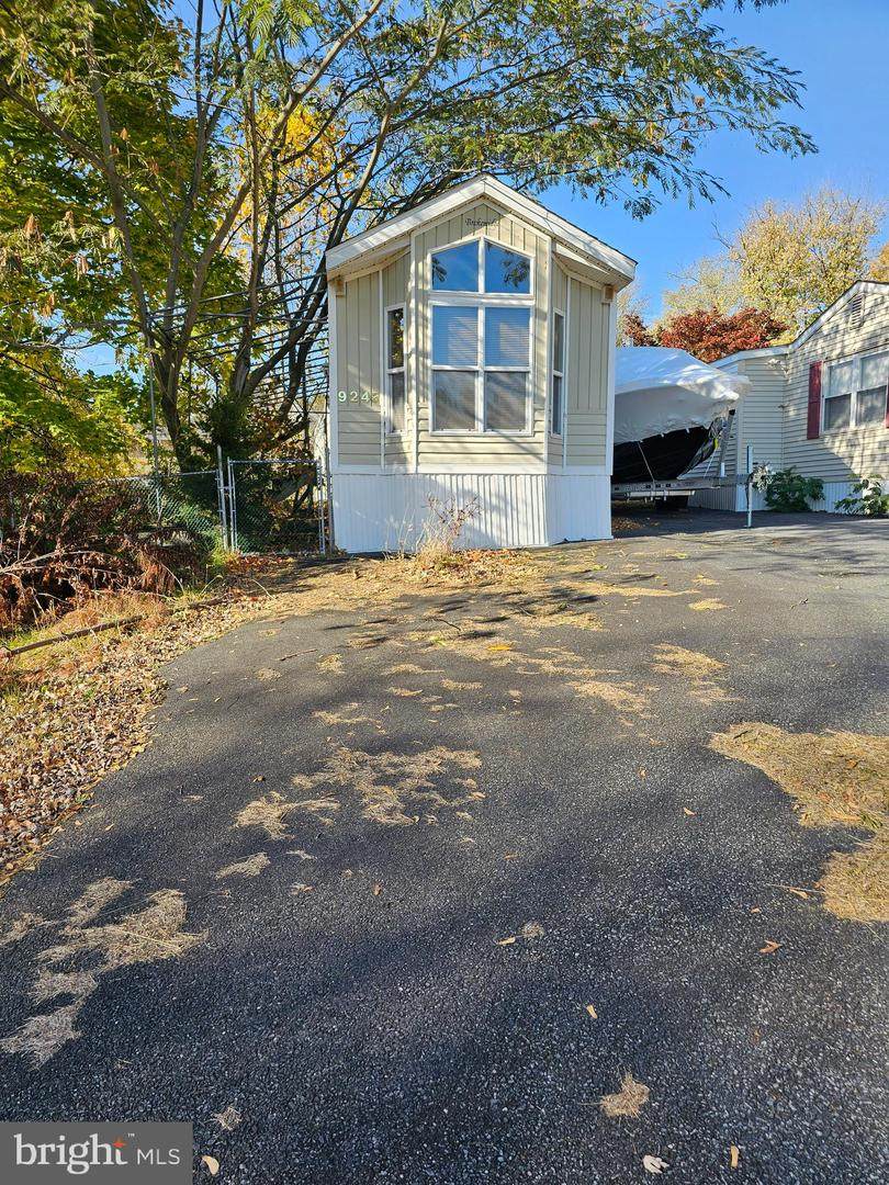 243 Nahma Lane - Photo 1