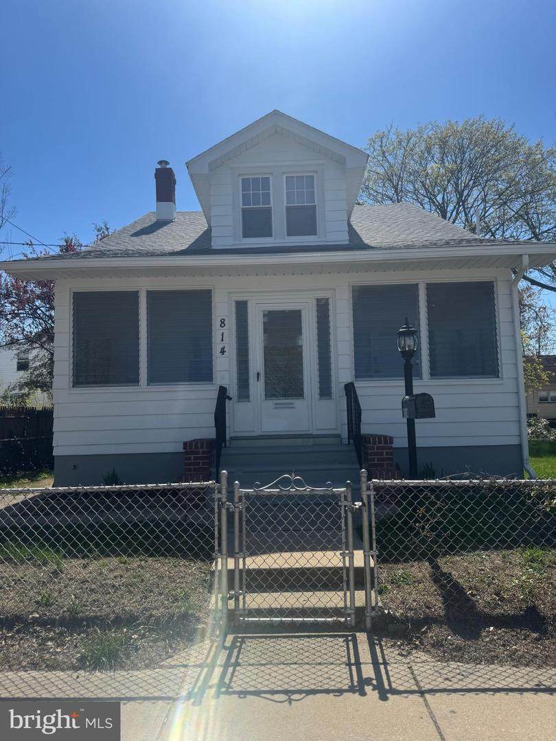 814 Somerset Street - Photo 1