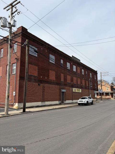 202 Charlotte Street - Photo 1