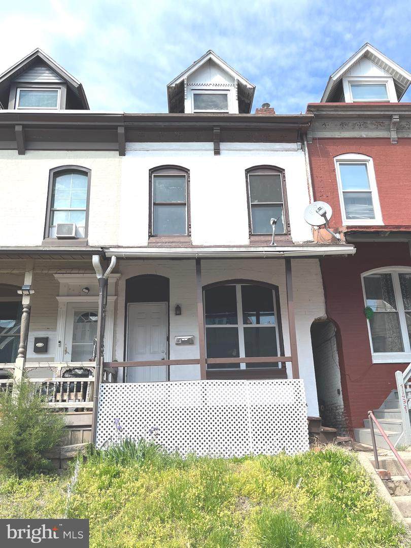 1429 Muhlenberg Street - Photo 1