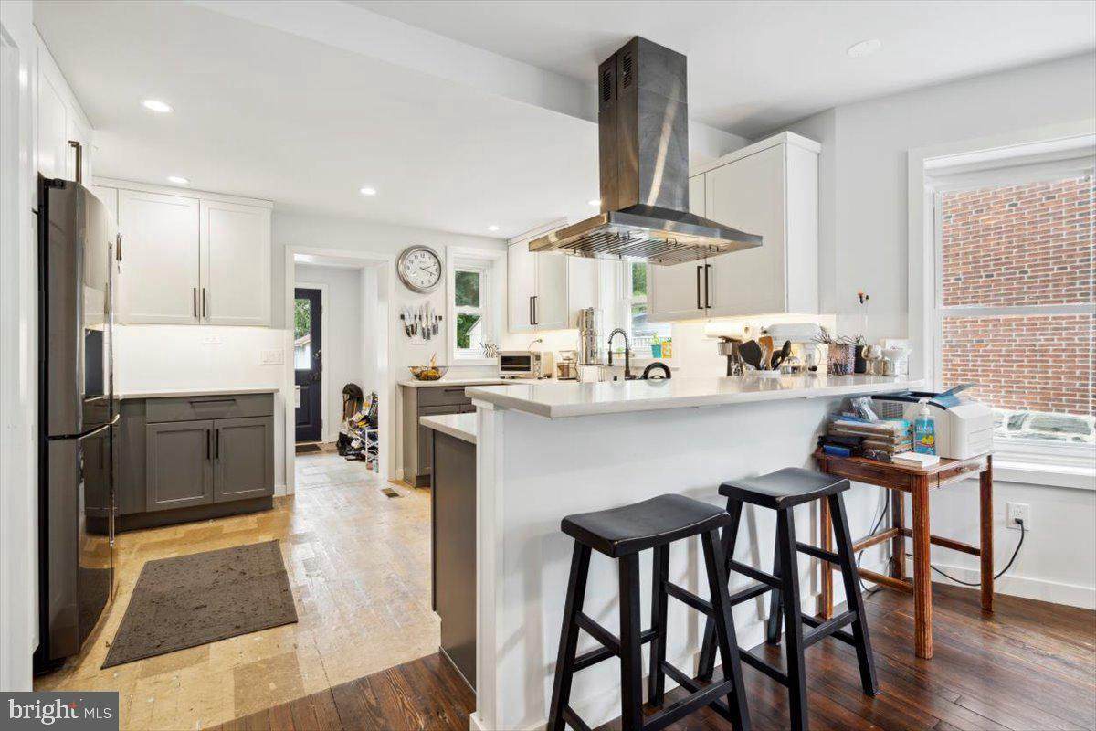 224 Edgemont Avenue - Photo 1