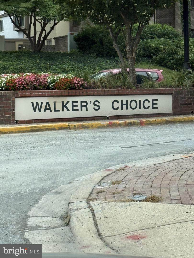 18724 Walkers Choice Road - Photo 1