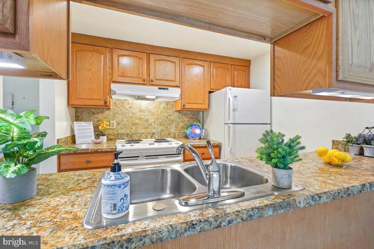 3350 Chiswick Court - Photo 1