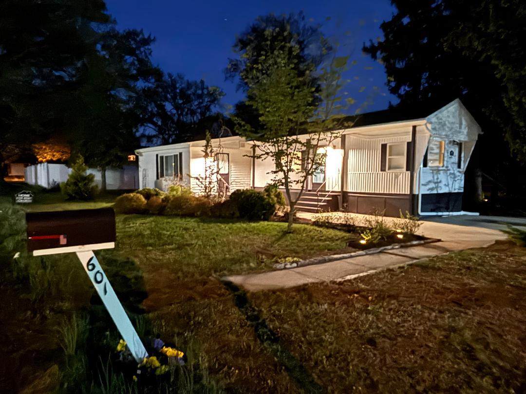 601 Sherwood Place - Photo 1