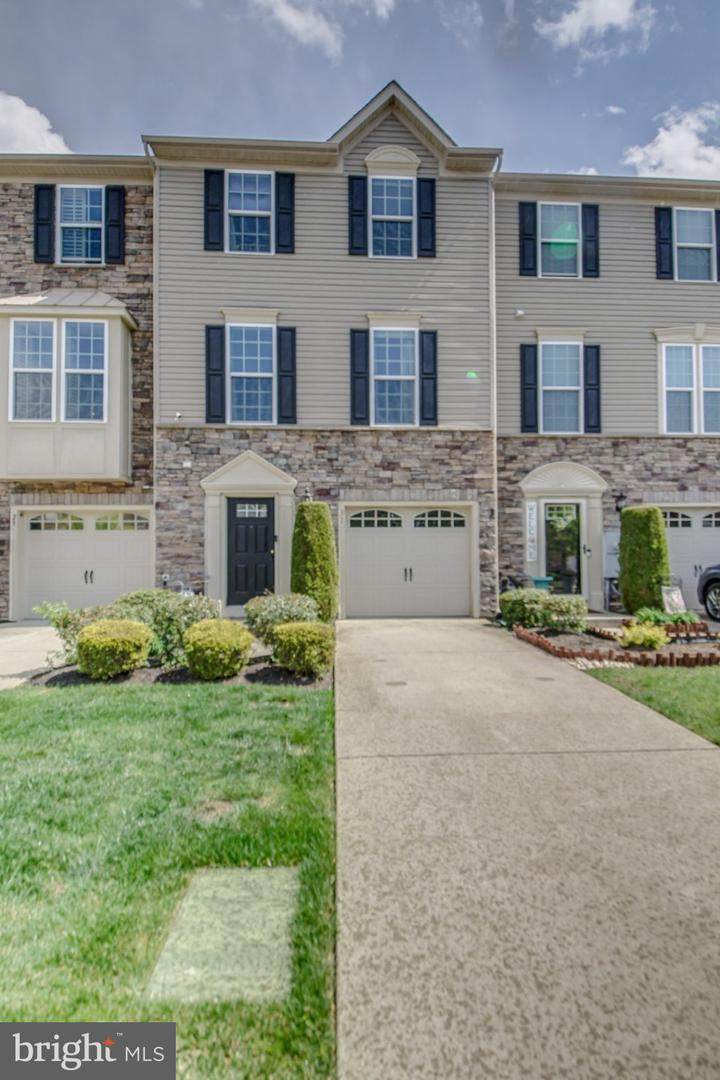 31 Village Green Lane - Photo 1