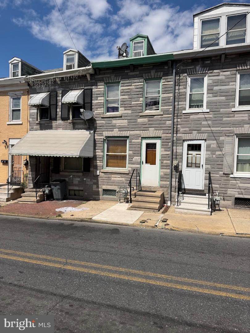 1217 Cotton Street - Photo 1
