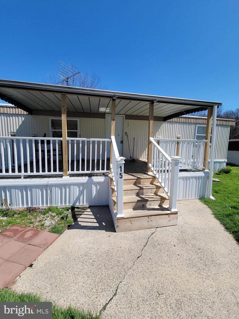 15 Parkview Drive - Photo 1