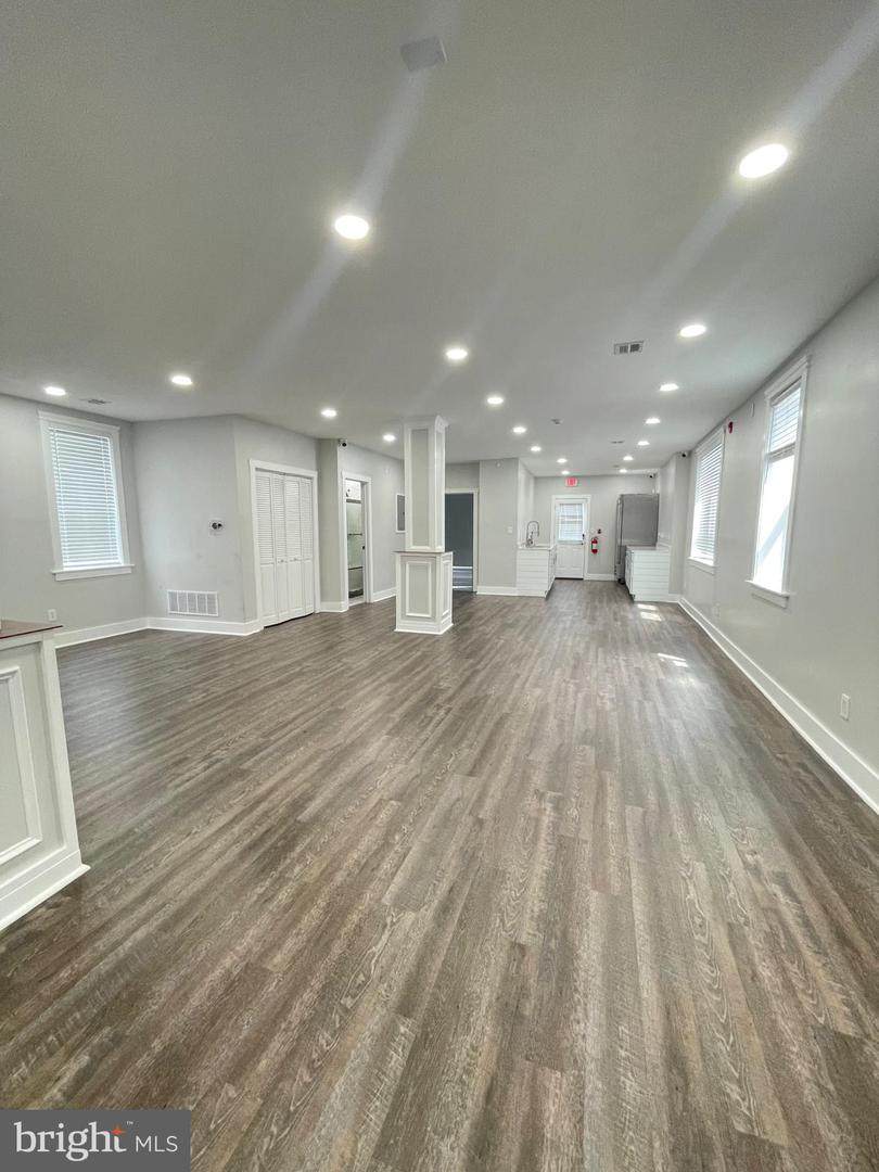 1323 Lindley Avenue - Photo 1