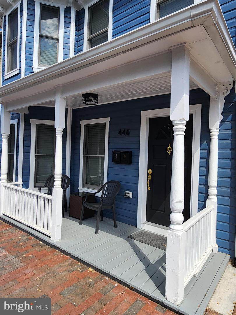 446 Loudoun Street - Photo 1