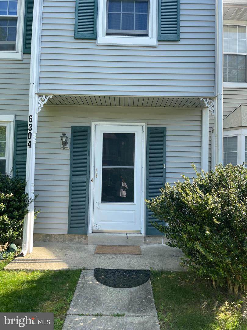 6304 Whistlers Place - Photo 1