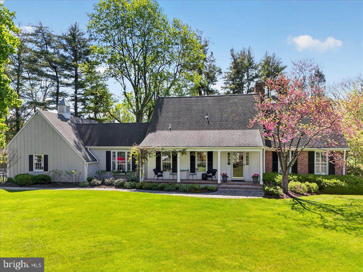 211 Penn View Drive - Photo 1