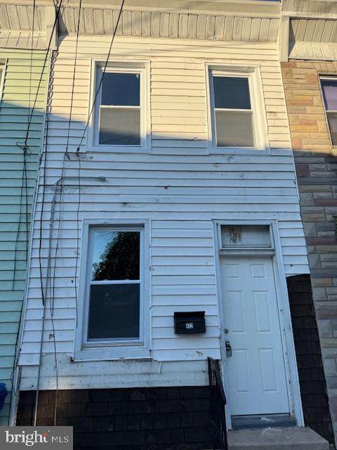 402 Cambria Street - Photo 1