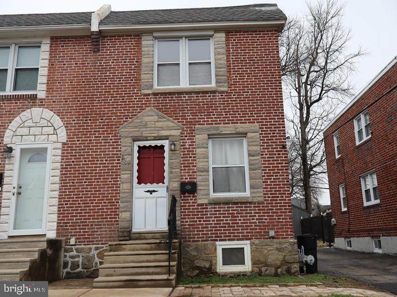 1607 Washington Avenue - Photo 1
