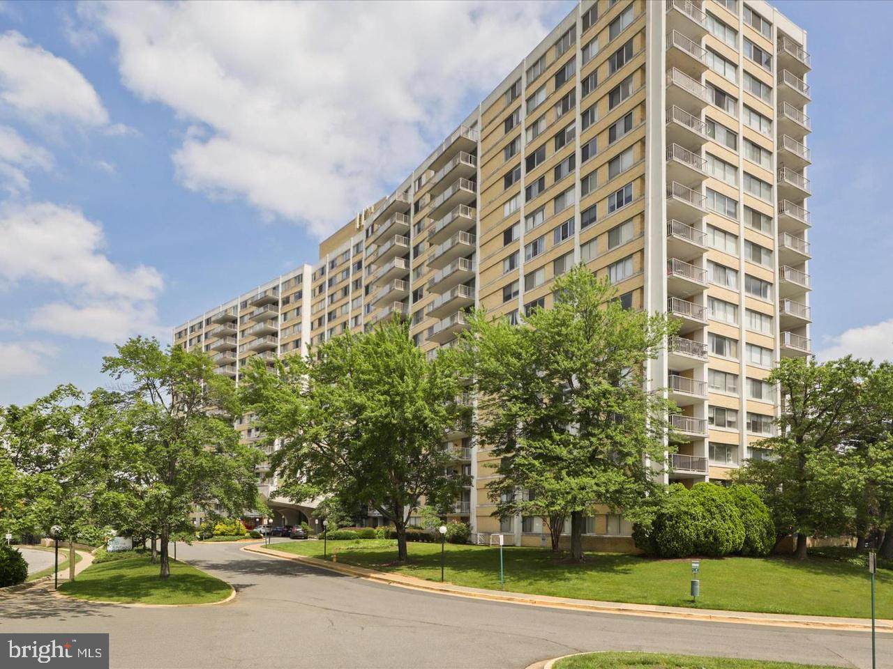 301 Beauregard Street - Photo 1