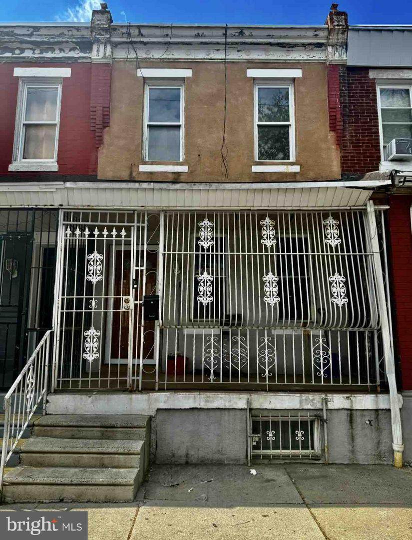 3324 Mascher Street - Photo 1
