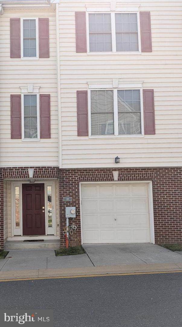 118 Mcmullen Circle - Photo 1